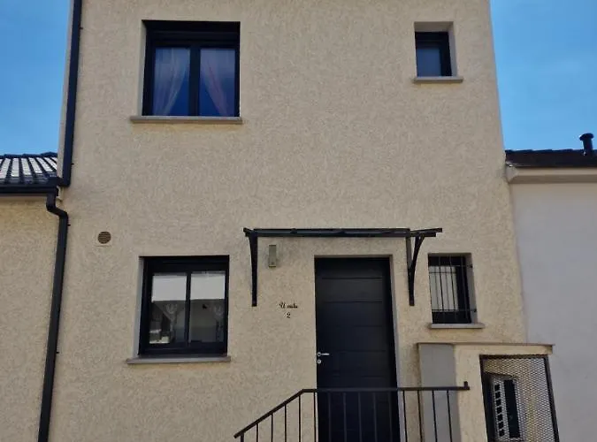 Сasa de vacaciones Maison U Nidu A 500m De La Cervione